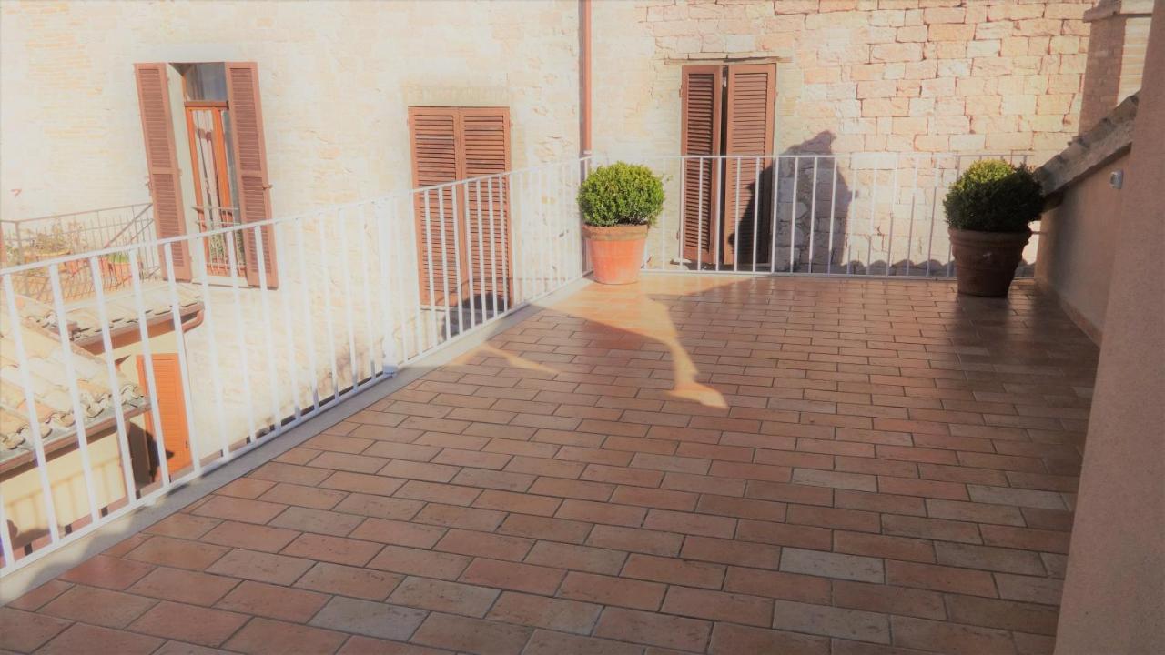 Portica10 Bed and Breakfast Ασίζη Εξωτερικό φωτογραφία